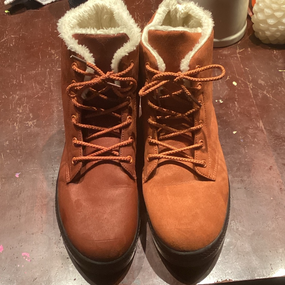 Women’s Lace-Up Faux Fur Ankle Boots - Tan